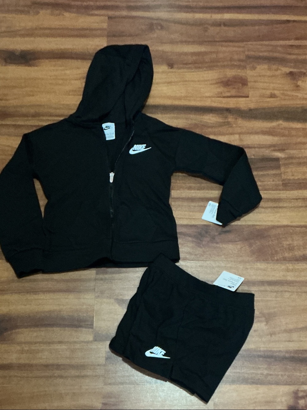 Nike Black Kids' Zip Hoodie and Shorts Set with White Swoosh Sz 6x